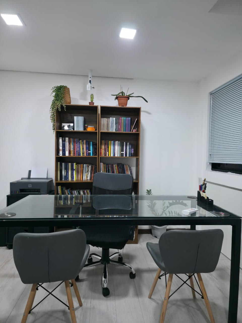 mesa de reunião sala 1